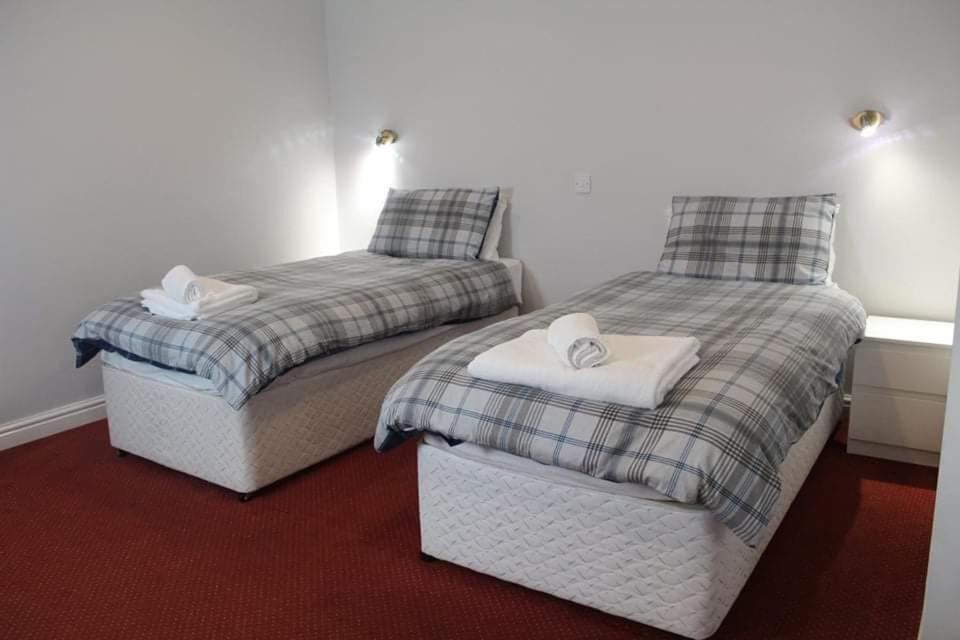 The Sportsman Chalets Sholden Екстер'єр фото